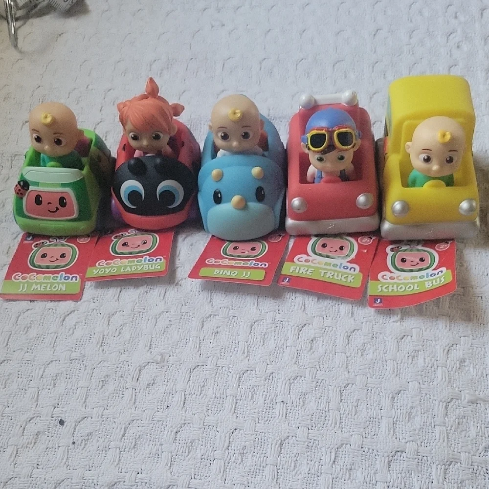 COCO MELON Red and Blue Cartoon Character Toy Cars Set